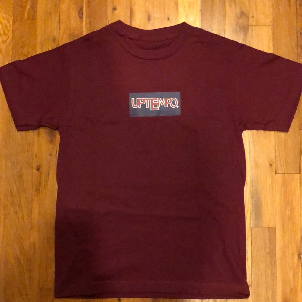 Uptempo WorldWideBox Logo